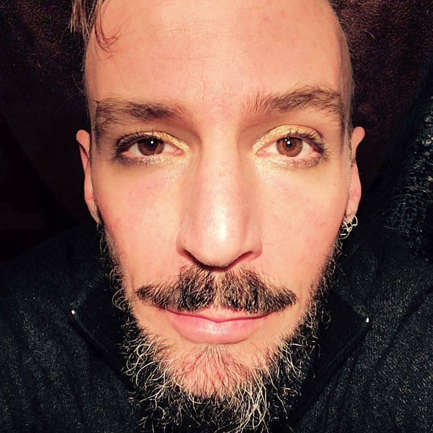 23316737_1568435839879840_1335567993384597821_n